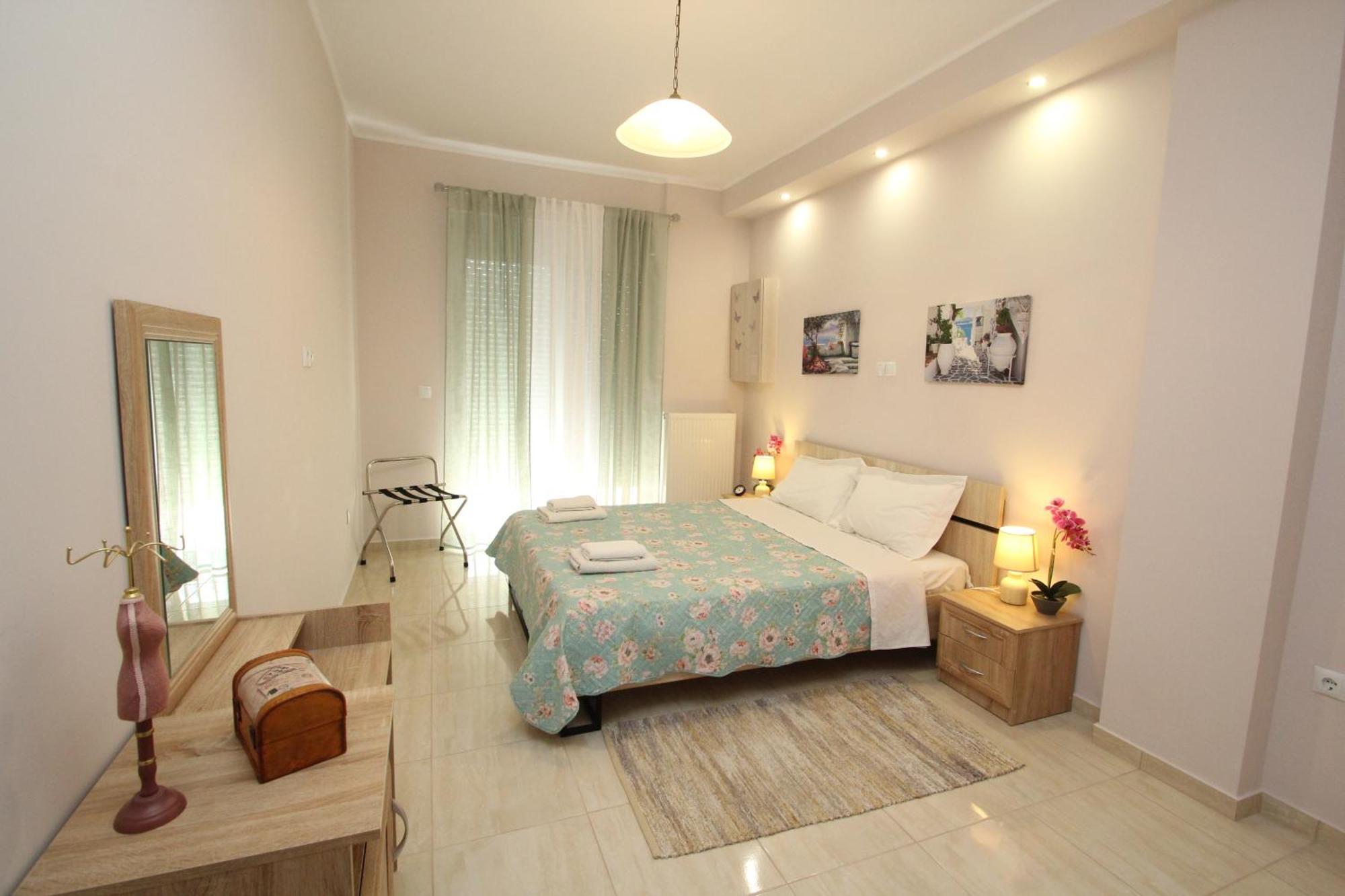 Filoxenia Apartment Artemida  Dış mekan fotoğraf